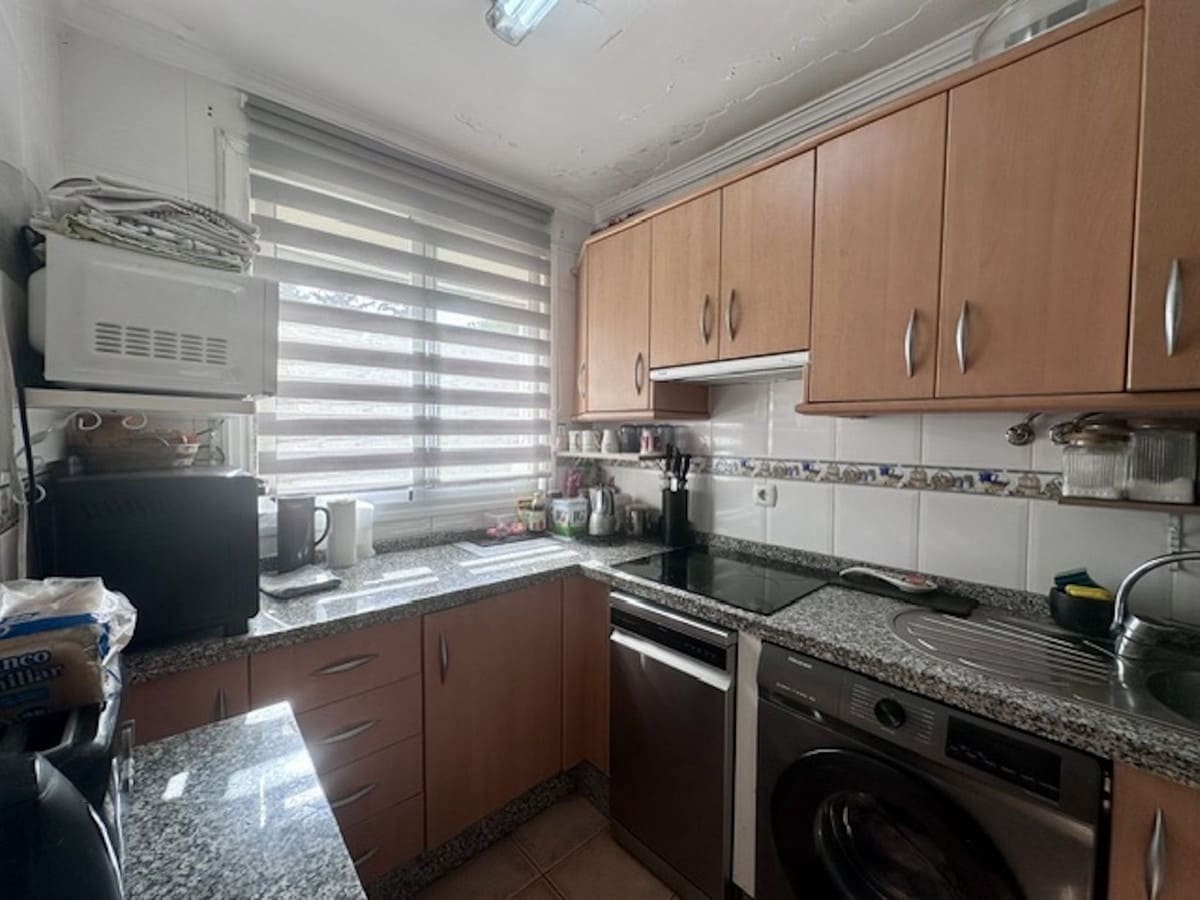 3 sovrum Lägenhet till salu i Estepona med pool - 314 000 € (Ref: 10024718)