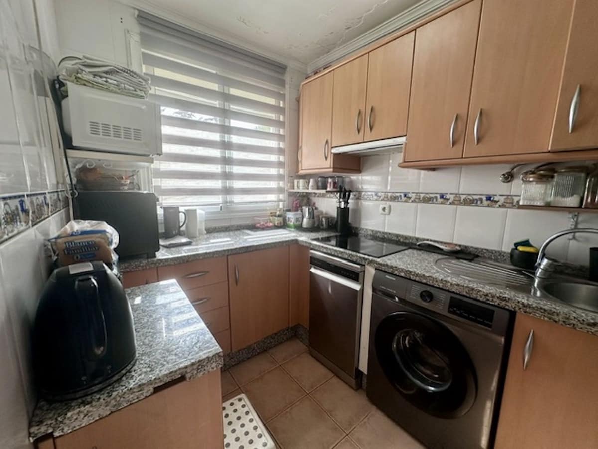 3 sovrum Lägenhet till salu i Estepona med pool - 314 000 € (Ref: 10024718)