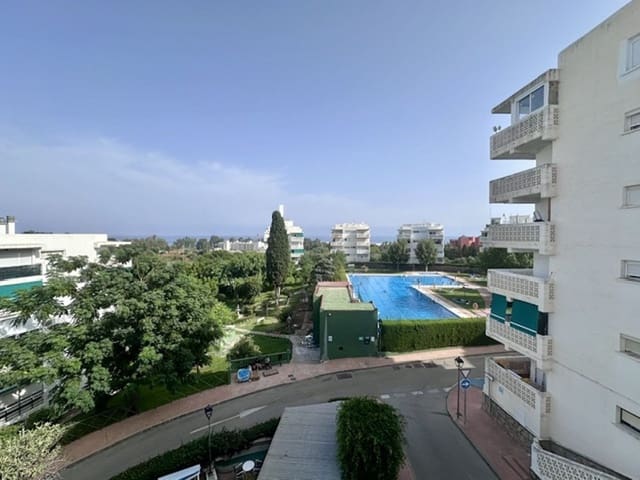 3 sovrum Lägenhet till salu i Estepona med pool - 314 000 € (Ref: 10024718)
