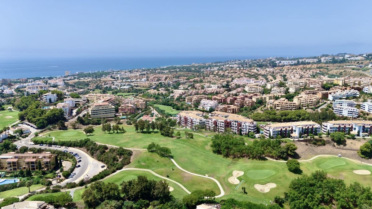 2 quarto Apartamento para venda em Riviera del Sol com piscina - 345 000 € (Ref: 10024720)