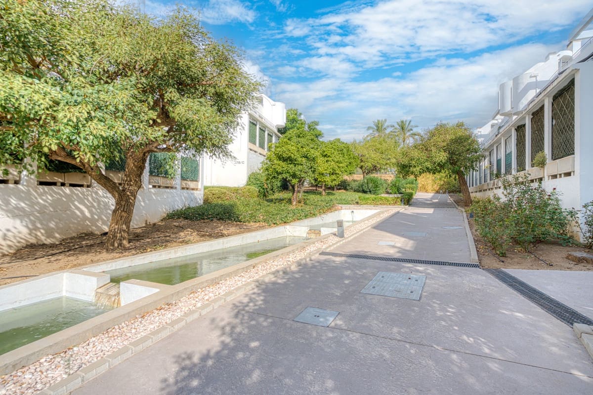 2 sovrum Lägenhet till salu i La Cala Golf med pool - 950 000 € (Ref: 10031465)