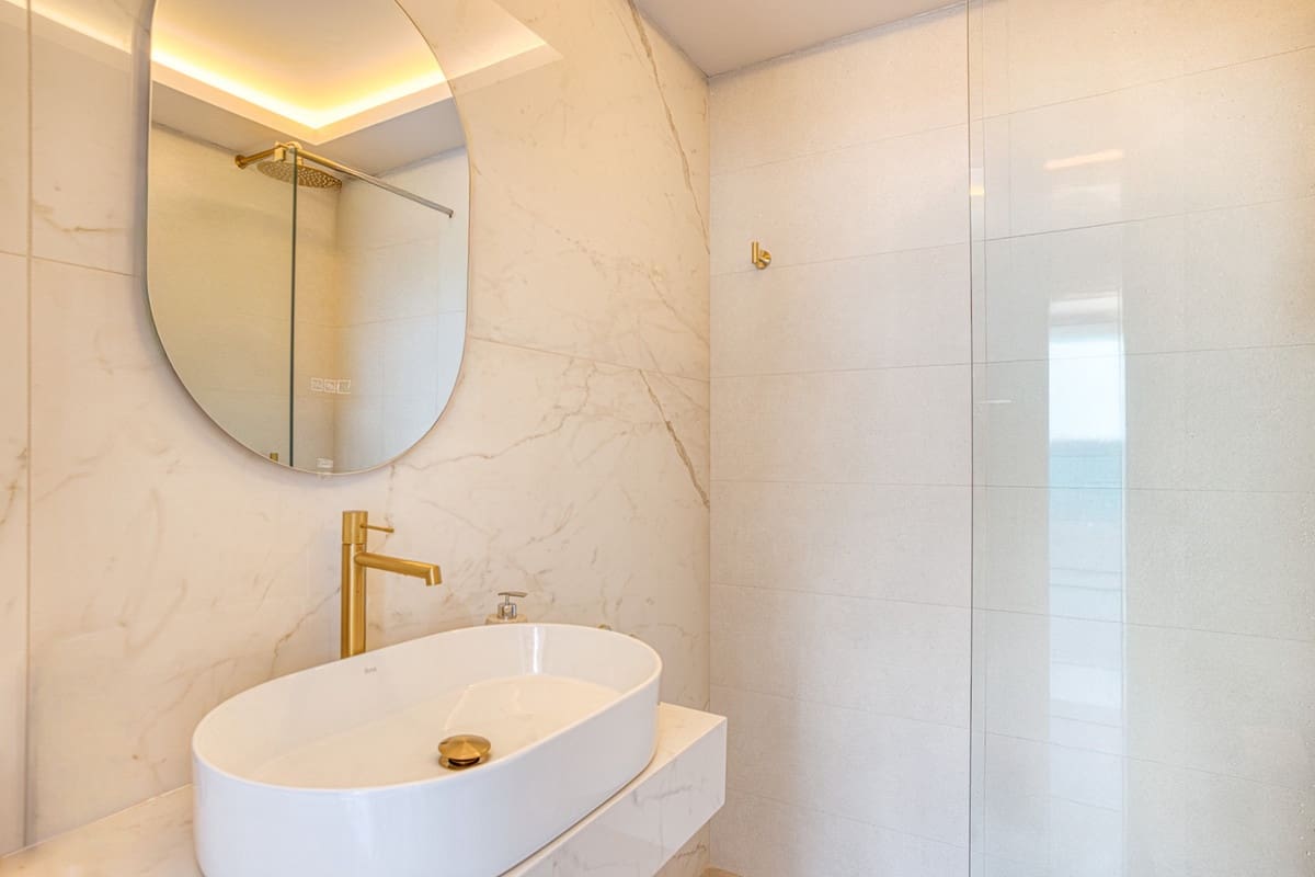 2 sovrum Lägenhet till salu i La Cala Golf med pool - 950 000 € (Ref: 10031465)