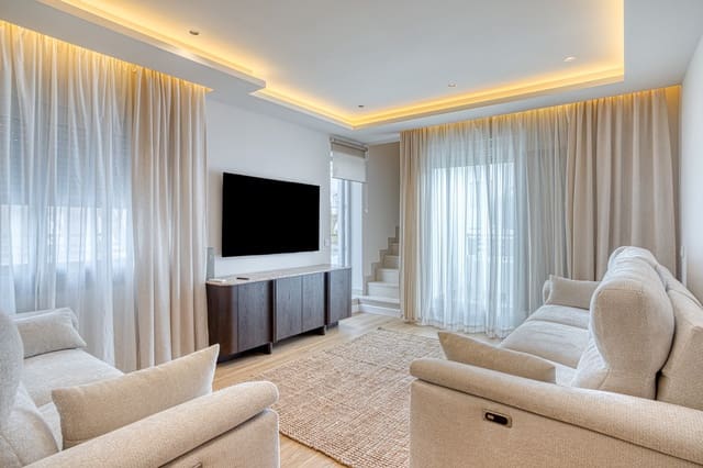 2 sovrum Lägenhet till salu i La Cala Golf, Mijas med pool - 950 000 € (Ref: 10031465)
