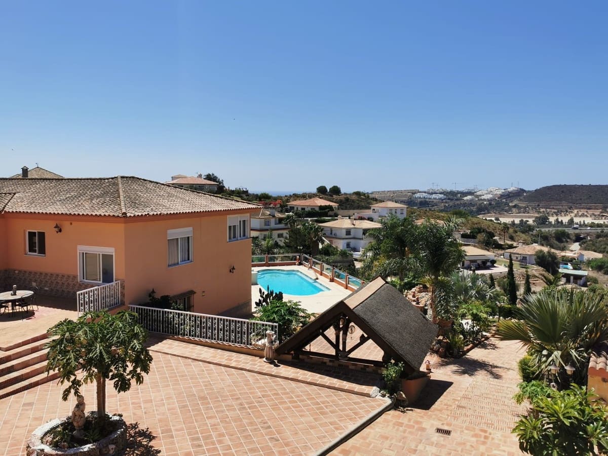 6 chambre Villa/Maison à vendre à La Cala de Mijas - 2 500 000 € (Ref: 10033105)