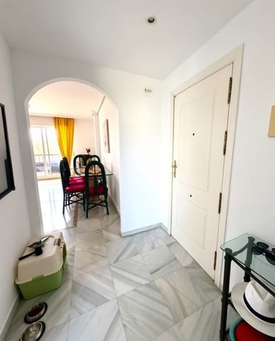 2 soverom Leilighet til salgs i Nueva Andalucia, Marbella med svømmebasseng garasje - € 475 000 (Ref: 10034659)