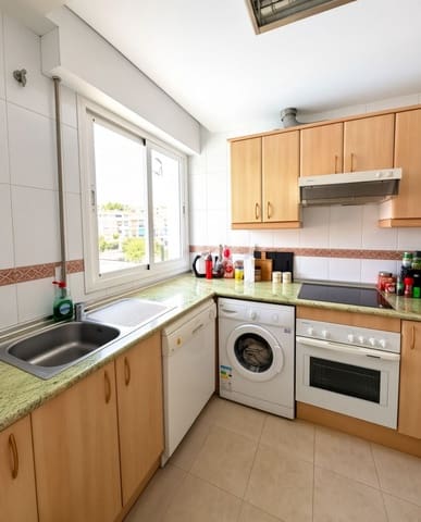 2 soverom Leilighet til salgs i Nueva Andalucia, Marbella med svømmebasseng garasje - € 475 000 (Ref: 10034659)
