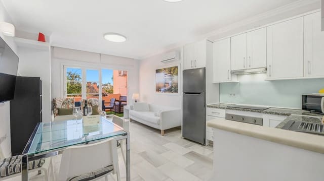 2 bedroom Apartment for sale in Riviera del Sol, Mijas with pool - € 316,000 (Ref: 10034662)