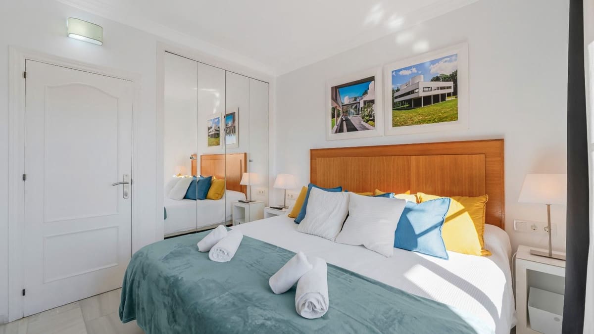 2 bedroom Apartment for sale in Riviera del Sol with pool - € 316,000 (Ref: 10034662)