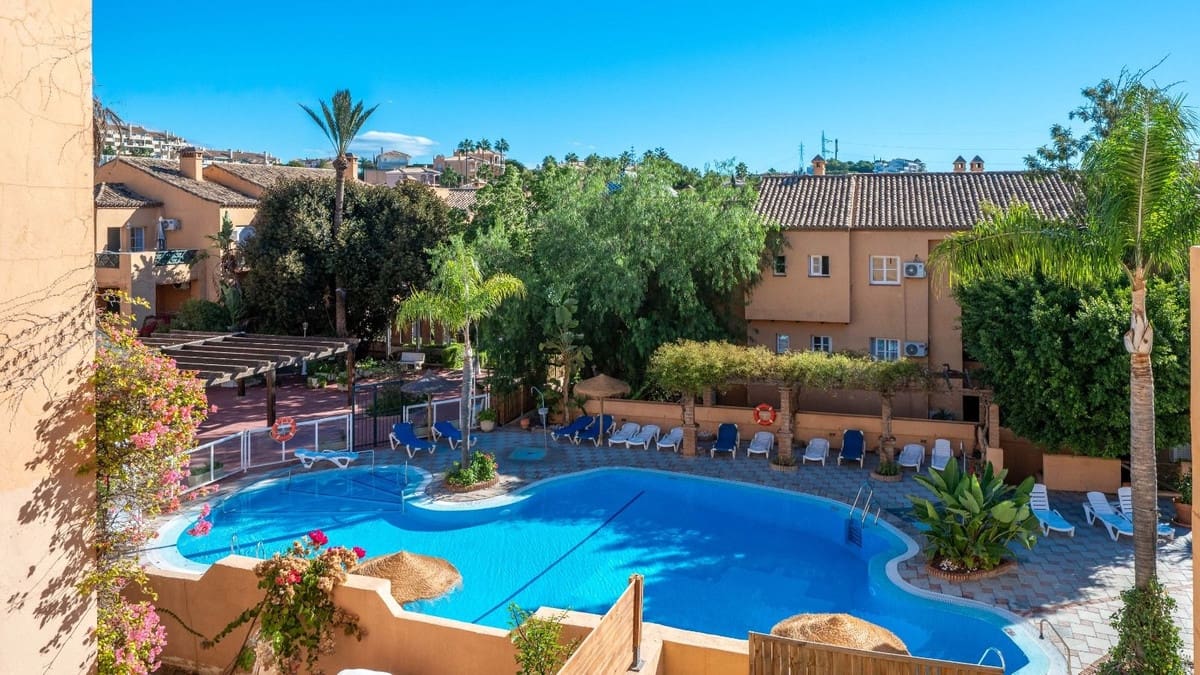 2 bedroom Apartment for sale in Riviera del Sol with pool - € 316,000 (Ref: 10034662)