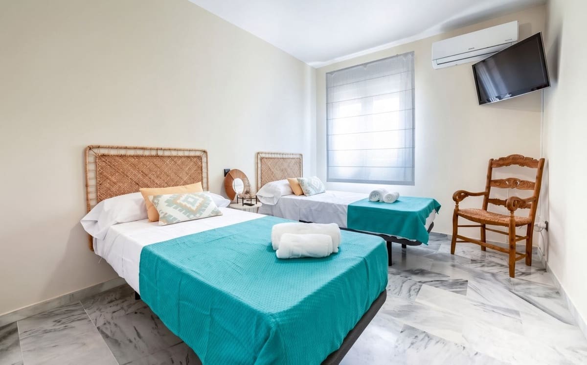 4 camera da letto Villetta Bifamiliare in vendita in Marbella con piscina - 745.000 € (Rif: 10034663)