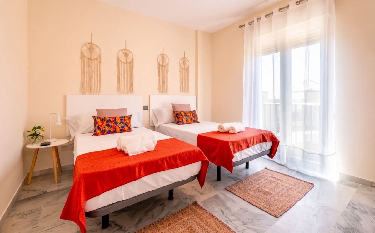 4 camera da letto Villetta Bifamiliare in vendita in Marbella con piscina - 745.000 € (Rif: 10034663)