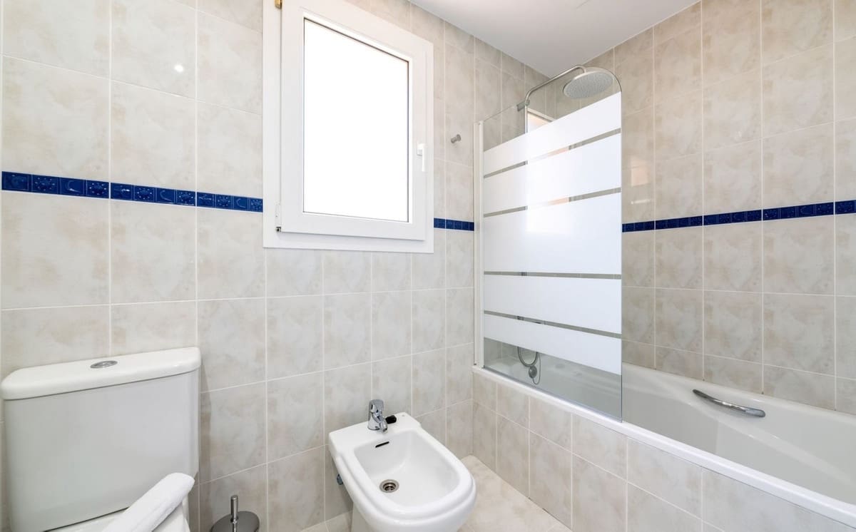 4 camera da letto Villetta Bifamiliare in vendita in Marbella con piscina - 745.000 € (Rif: 10034663)
