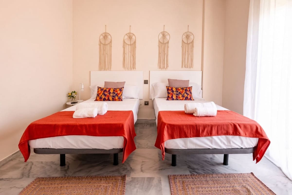 4 camera da letto Villetta Bifamiliare in vendita in Marbella con piscina - 745.000 € (Rif: 10034663)