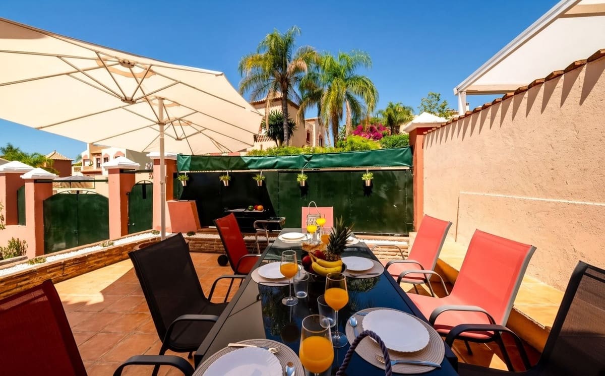 4 camera da letto Villetta Bifamiliare in vendita in Marbella con piscina - 745.000 € (Rif: 10034663)