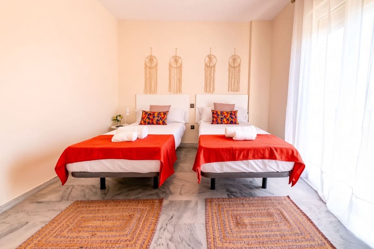 4 camera da letto Villetta Bifamiliare in vendita in Marbella con piscina - 745.000 € (Rif: 10034663)