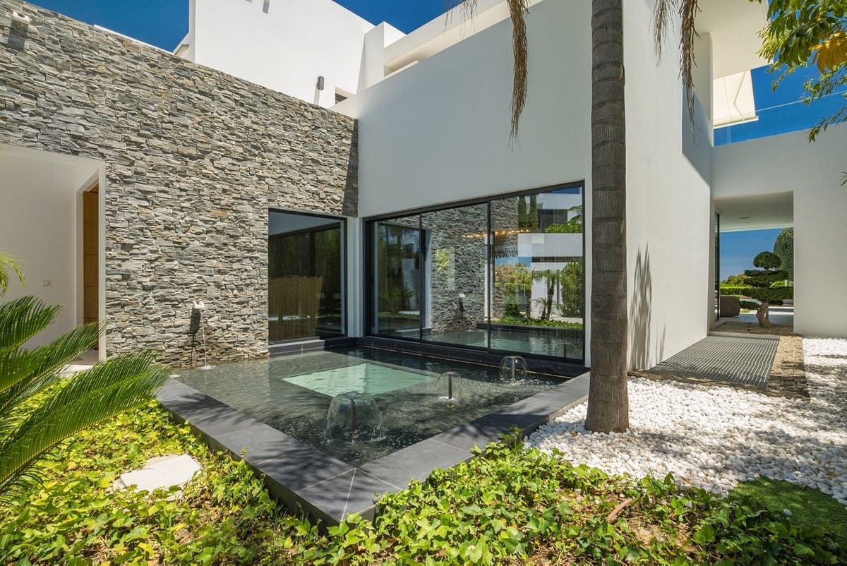 5 soveværelse Villa til salg i Golden Mile - € 7.995.000 (Ref: 10034665)