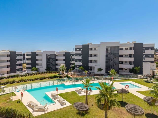 2 bedroom Apartment for sale in Benalmádena with pool garage - € 449,000 (Ref: 10034669)