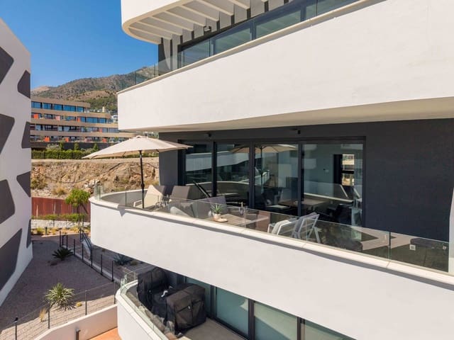 2 bedroom Apartment for sale in Benalmádena with pool garage - € 449,000 (Ref: 10034669)