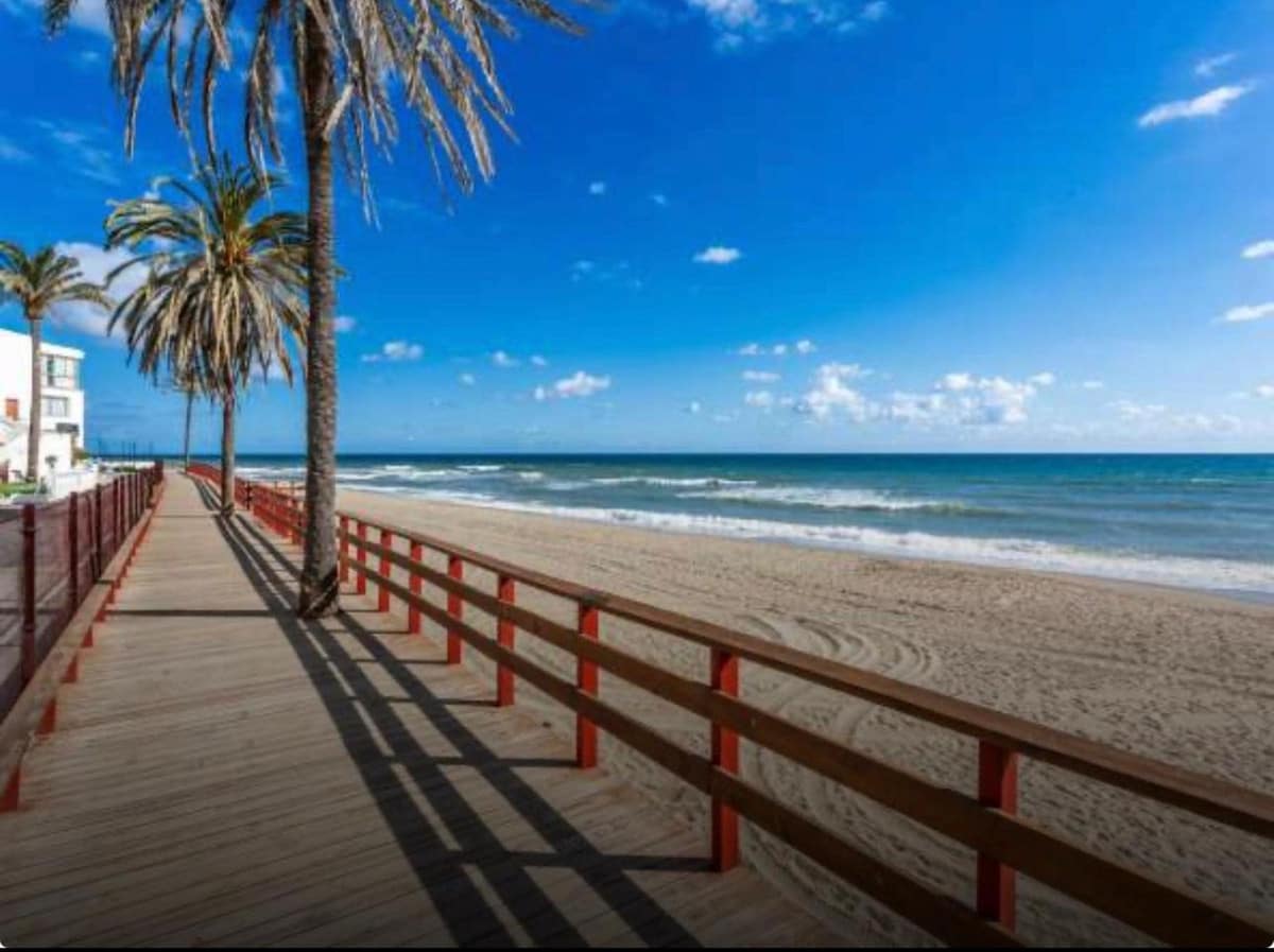 Estúdio para venda em Calahonda com piscina - 339 000 € (Ref: 10034670)