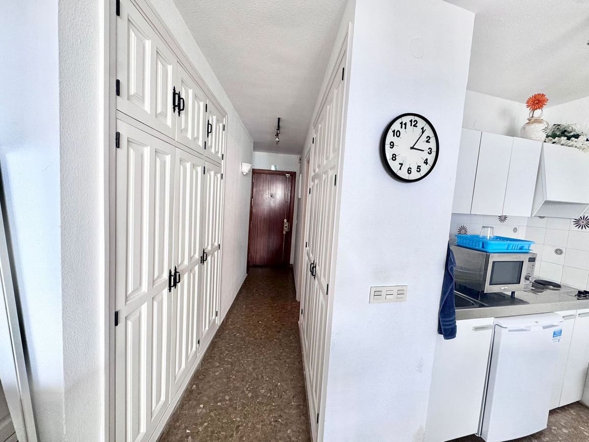 Estúdio para venda em Calahonda com piscina - 339 000 € (Ref: 10034670)