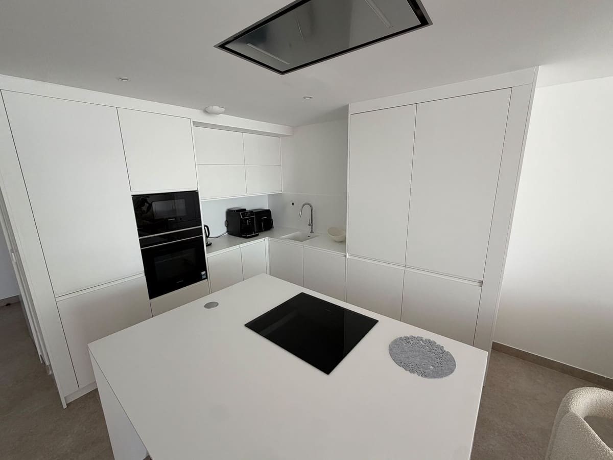 4 quarto Apartamento para venda em Cancelada com piscina garagem - 1 400 000 € (Ref: 10034672)