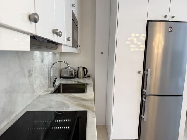 2 chambre Appartement à vendre à Golden Mile, Marbella avec piscine - 405 000 € (Ref: 10034673)