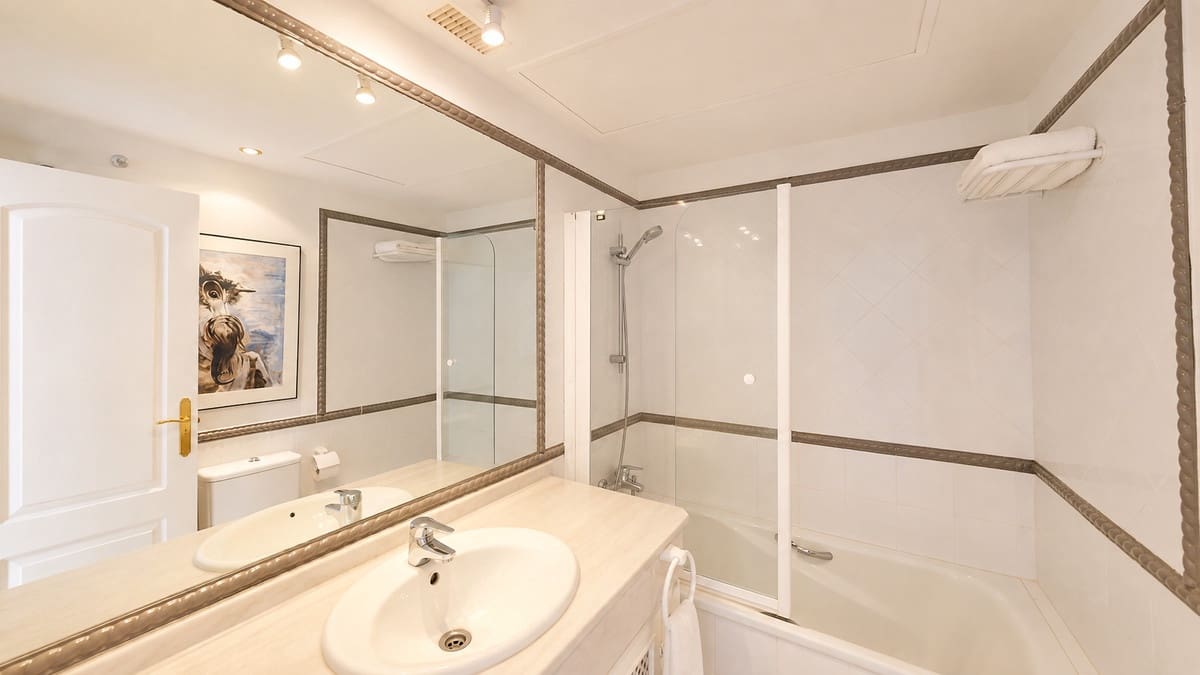 4 sovrum Lägenhet till salu i Guadalmina med pool - 1 060 000 € (Ref: 10034675)