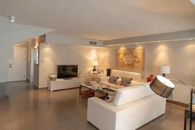 4 bedroom Townhouse for sale in San Pedro de Alcantara, Marbella with pool - € 950,000 (Ref: 10035817)