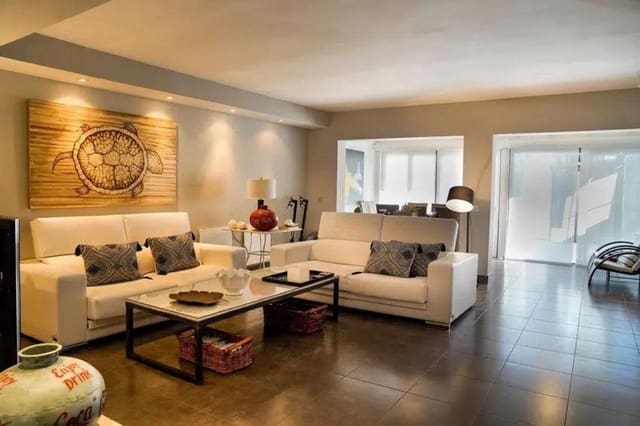 4 bedroom Townhouse for sale in San Pedro de Alcantara, Marbella with pool - € 950,000 (Ref: 10035817)