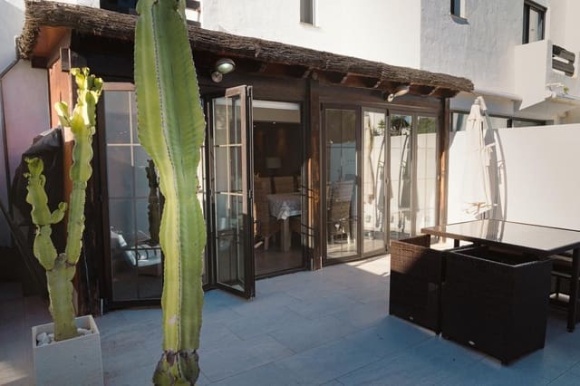 4 quarto Casa em Banda para venda em San Pedro de Alcantara, Marbella com piscina - 950 000 € (Ref: 10035817)