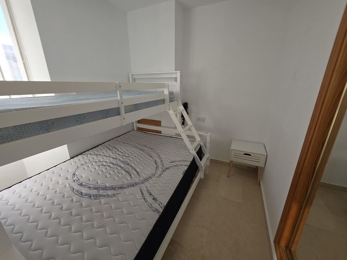 2 bedroom Apartment for sale in Fuengirola with pool - € 359,000 (Ref: 10035819)