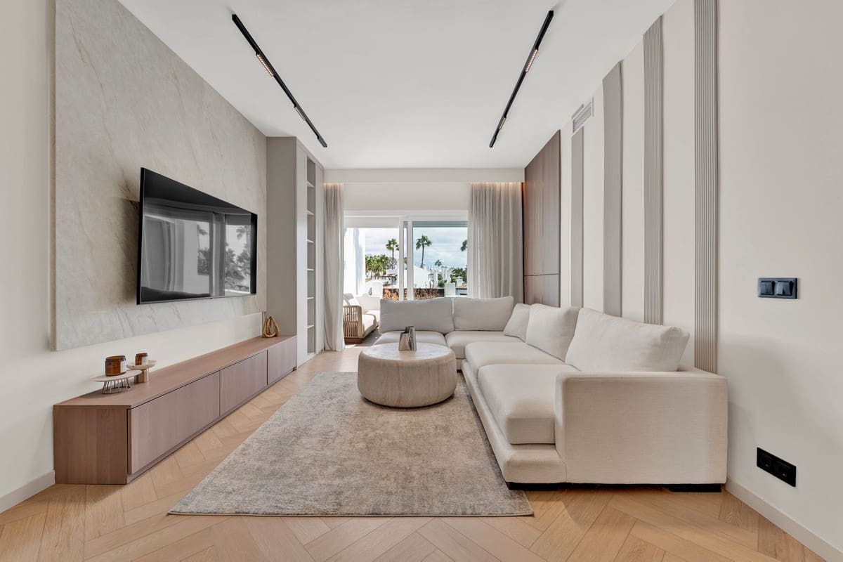 2 slaapkamer Appartement te koop in Costalita met zwembad - € 715.000 (Ref: 10035822)