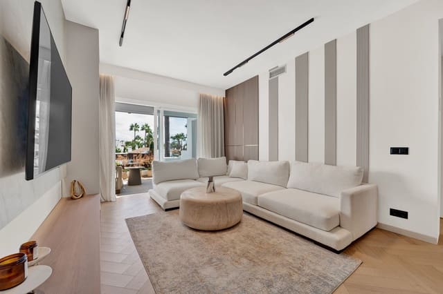 2 slaapkamer Appartement te koop in Costalita, Estepona met zwembad - € 715.000 (Ref: 10035822)