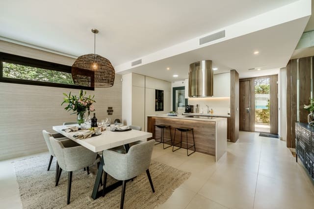 5 Zimmer Doppelhaus zu verkaufen in Puerto Banus, Marbella mit Pool - 2.585.000 € (Ref: 10035823)