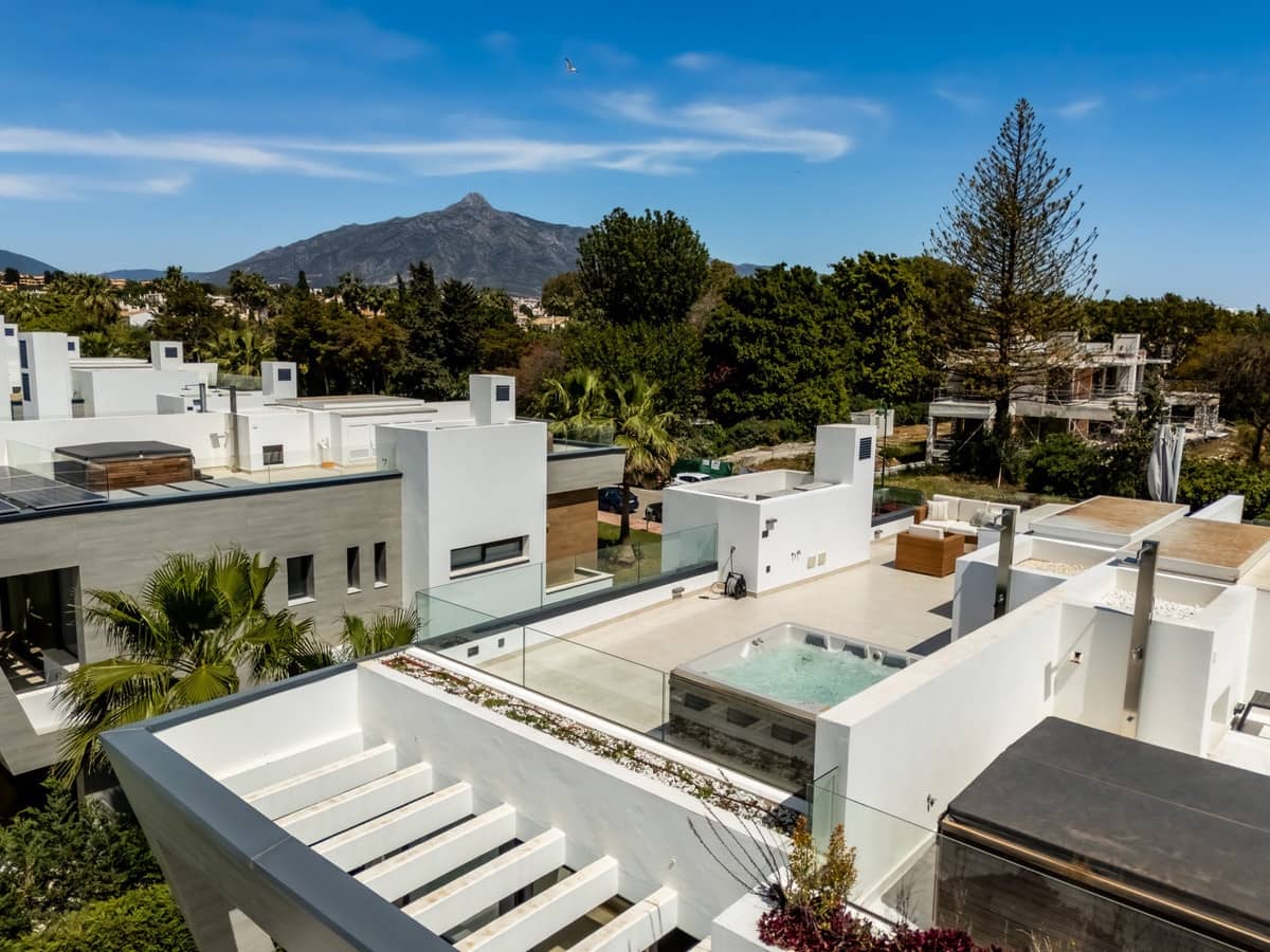 5 Zimmer Doppelhaus zu verkaufen in Puerto Banus mit Pool - 2.585.000 € (Ref: 10035823)