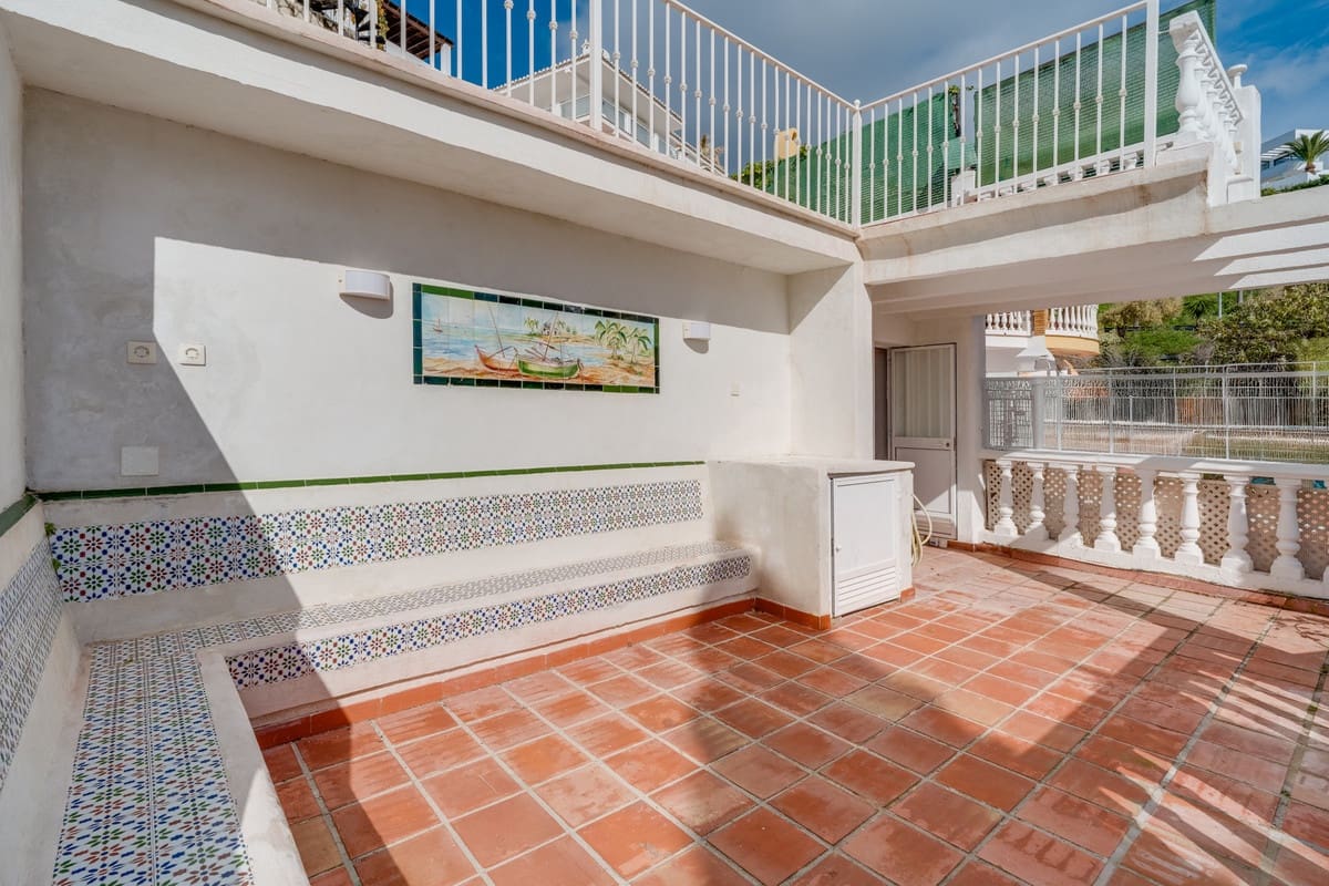 Chalet de 3 habitaciones en Riviera del Sol en venta con piscina - 950.000 € (Ref: 10035824)