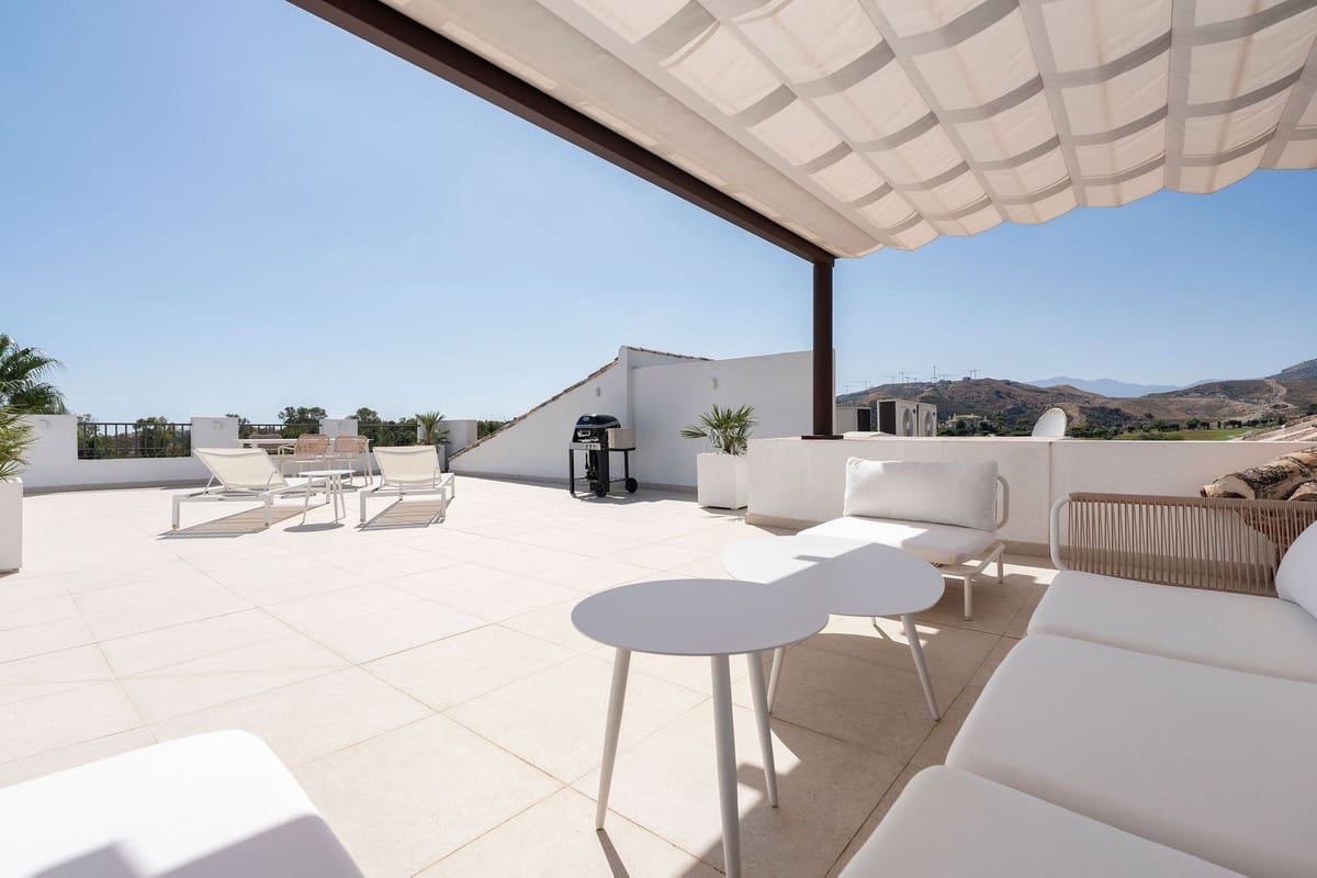 3 chambre Appartement à vendre à Los Arqueros avec piscine garage - 799 000 € (Ref: 10035825)