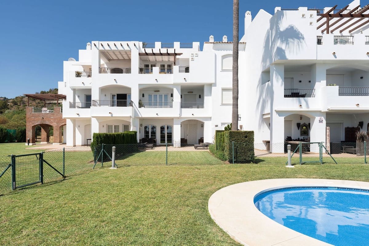 3 chambre Appartement à vendre à Los Arqueros avec piscine garage - 799 000 € (Ref: 10035825)