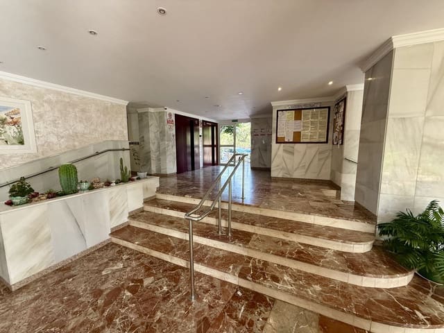 1 sovrum Lägenhet till salu i Marbesa, Marbella med pool - 349 000 € (Ref: 10035826)