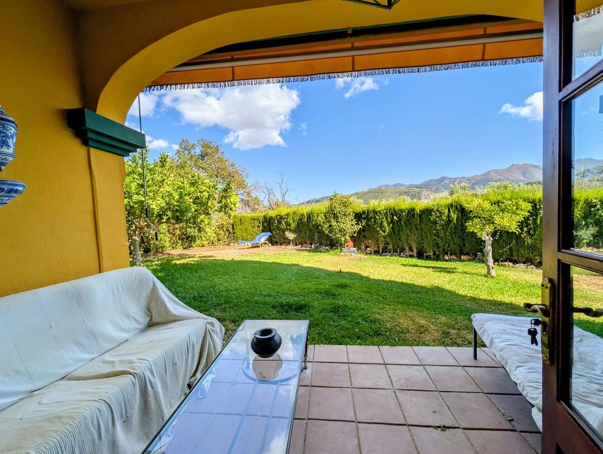 2 bedroom Villa for sale in Monda with pool - € 495,000 (Ref: 10039258)