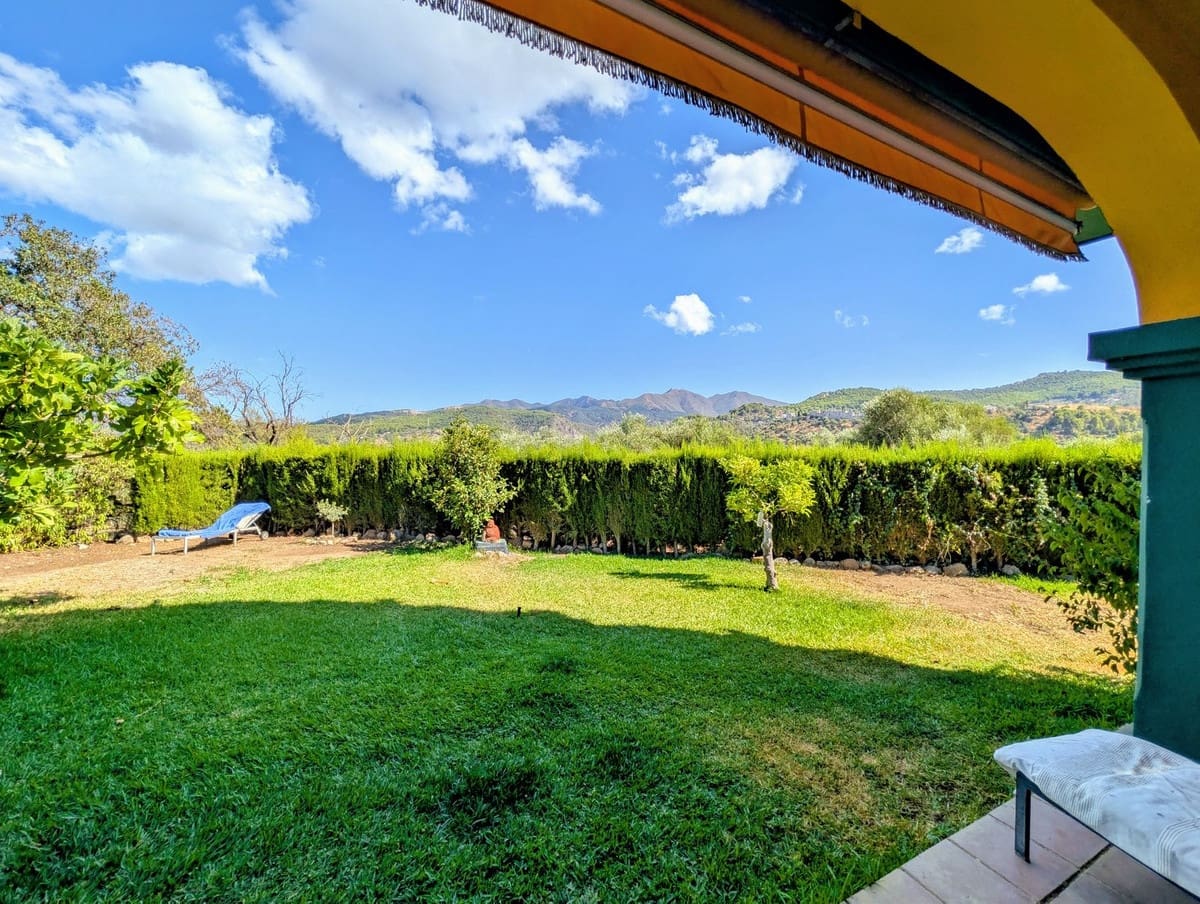 2 bedroom Villa for sale in Monda with pool - € 495,000 (Ref: 10039258)