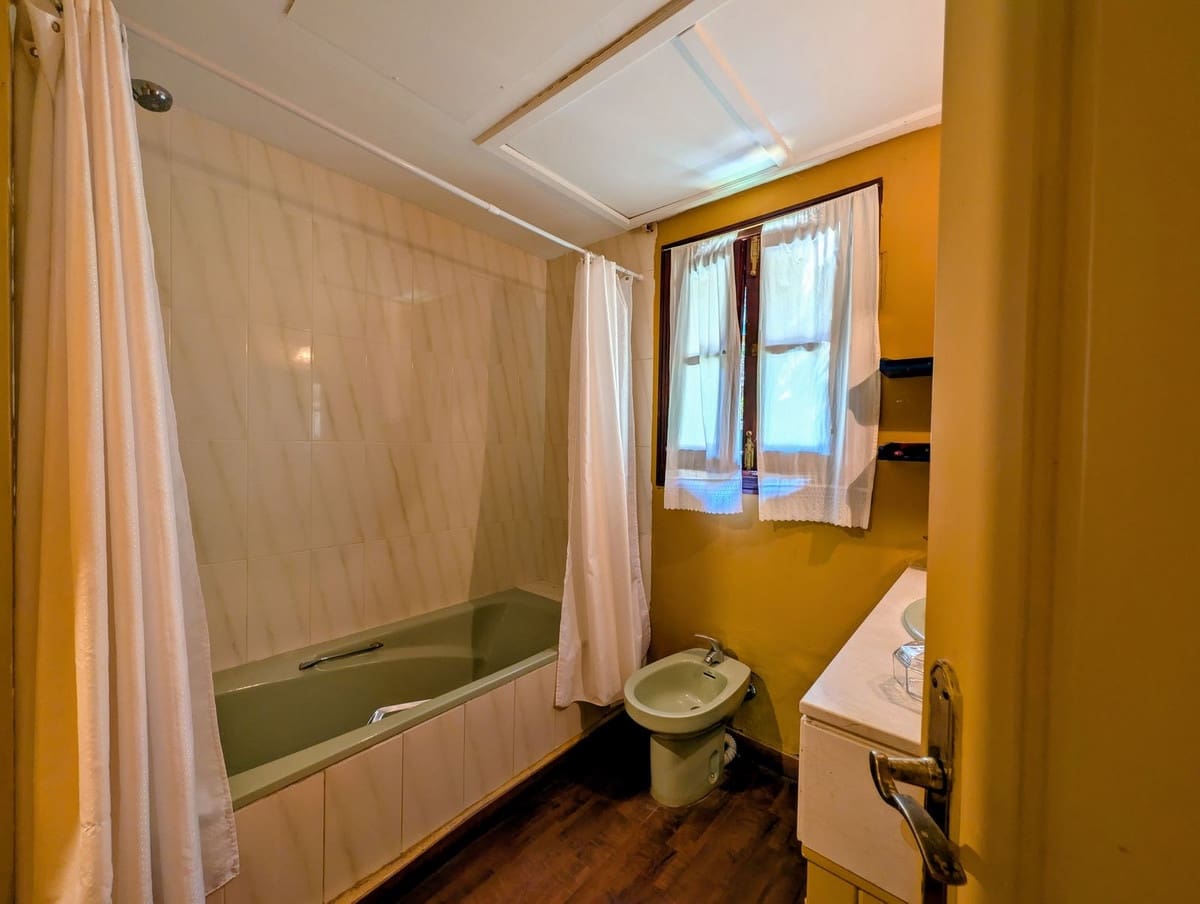 2 soveværelse Villa til salg i Monda med swimmingpool - € 495.000 (Ref: 10039258)