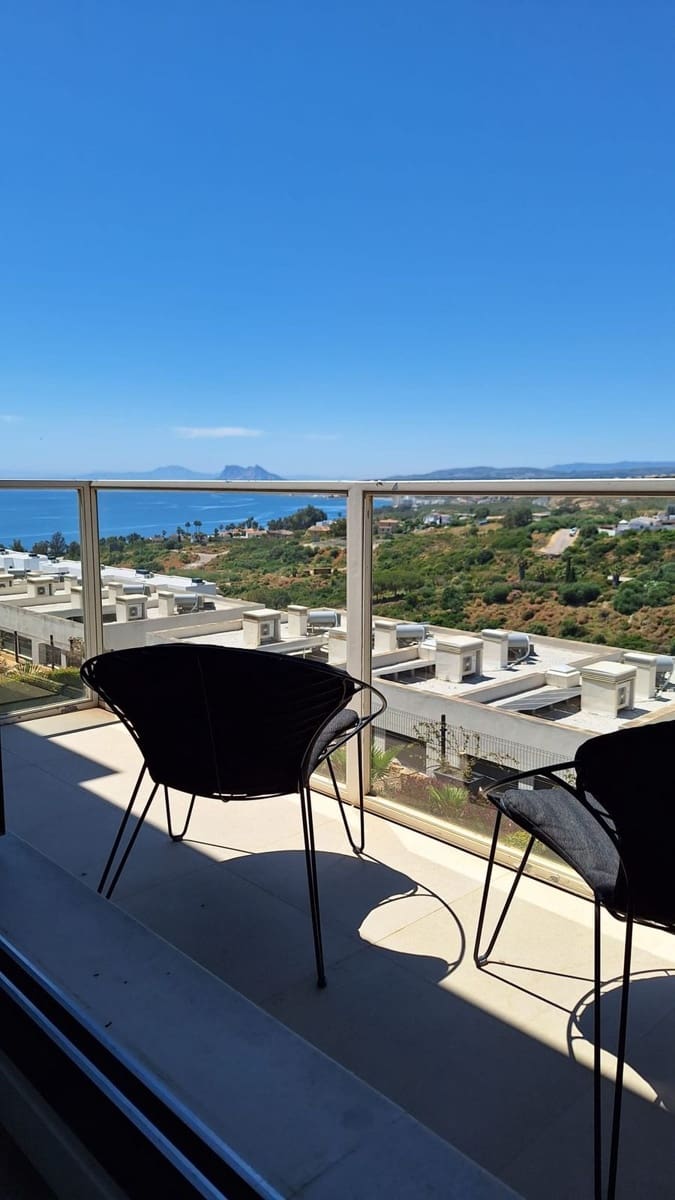 4 sypialnia Dom blizniak na sprzedaż w Manilva z basenem garażem - 595 000 € (Ref: 10039259)