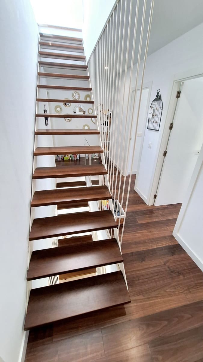 4 sypialnia Dom blizniak na sprzedaż w Manilva z basenem garażem - 595 000 € (Ref: 10039259)