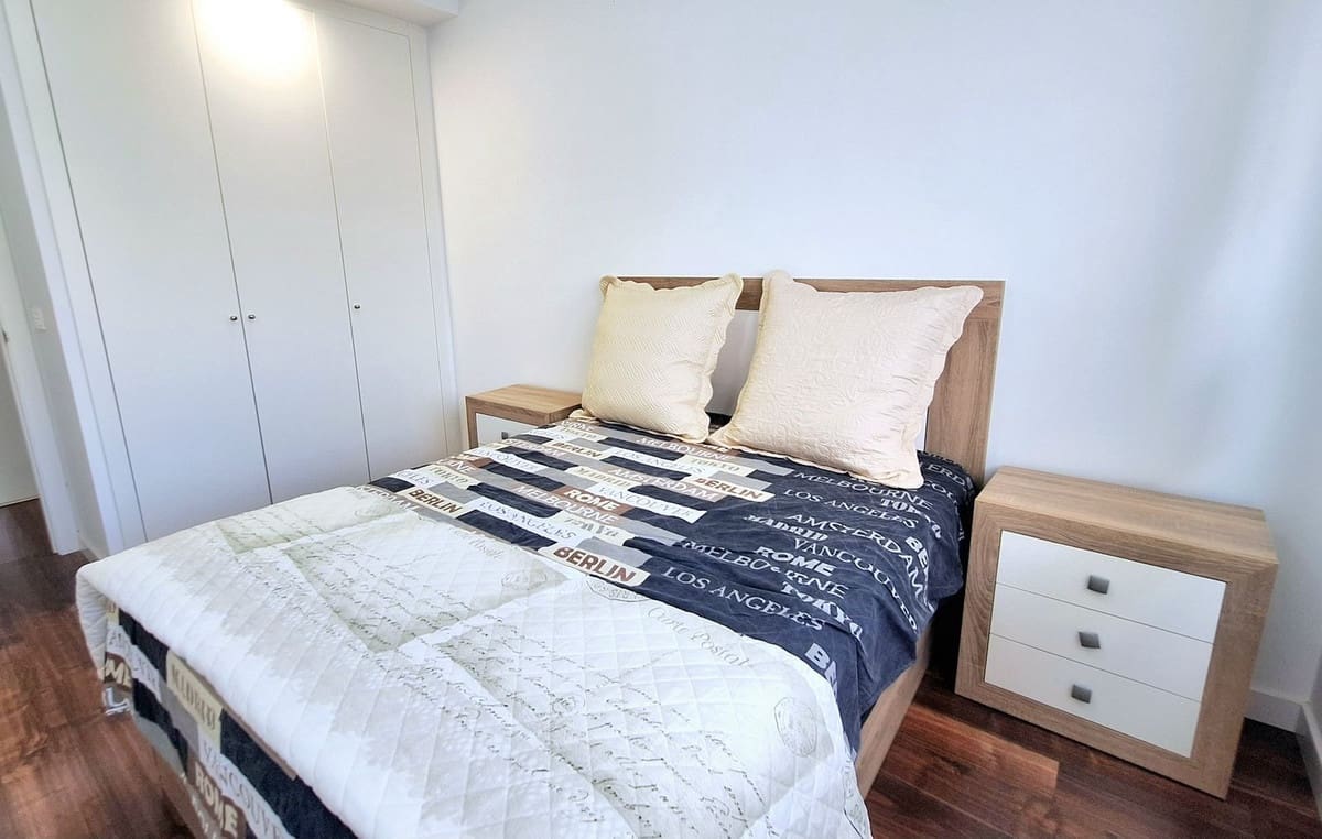 4 sypialnia Dom blizniak na sprzedaż w Manilva z basenem garażem - 595 000 € (Ref: 10039259)