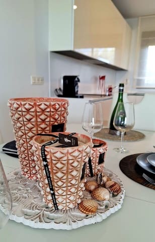 4 sypialnia Dom blizniak na sprzedaż w Manilva z basenem garażem - 595 000 € (Ref: 10039259)