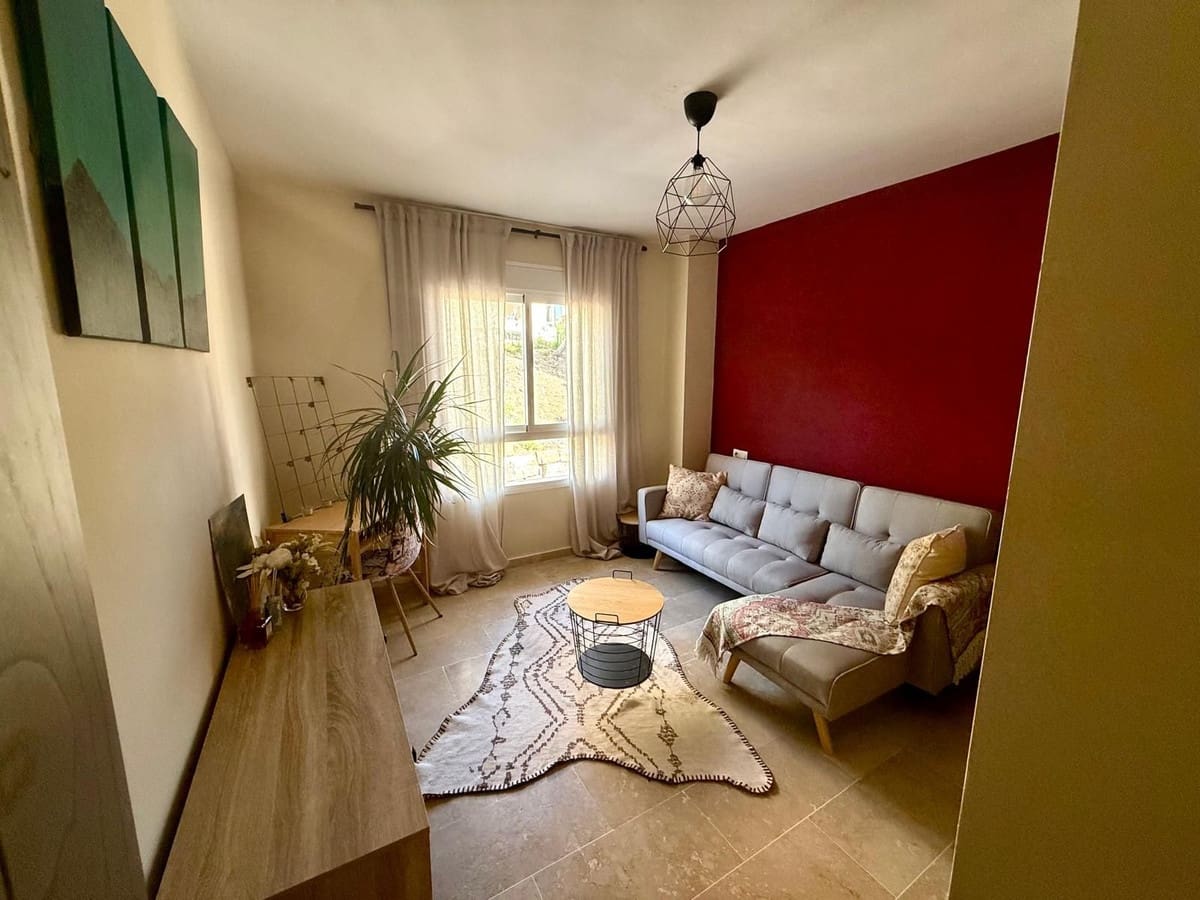 2 Zimmer Apartment zu verkaufen in Calahonda mit Pool - 345.000 € (Ref: 10039260)