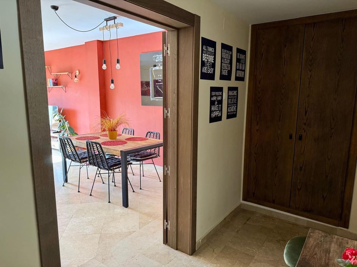 2 bedroom Apartment for sale in Calahonda with pool garage - € 345,000 (Ref: 10039260)