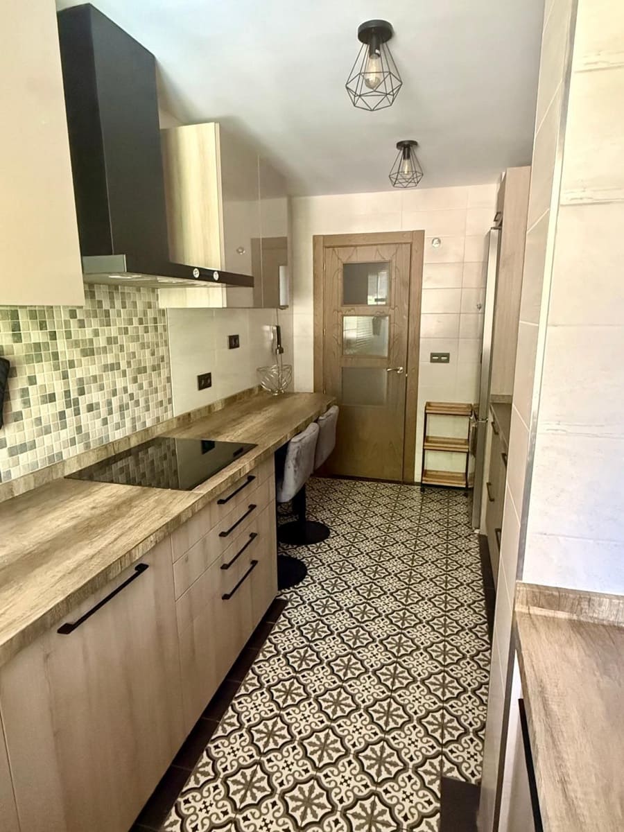 2 bedroom Apartment for sale in Calahonda with pool garage - € 345,000 (Ref: 10039260)