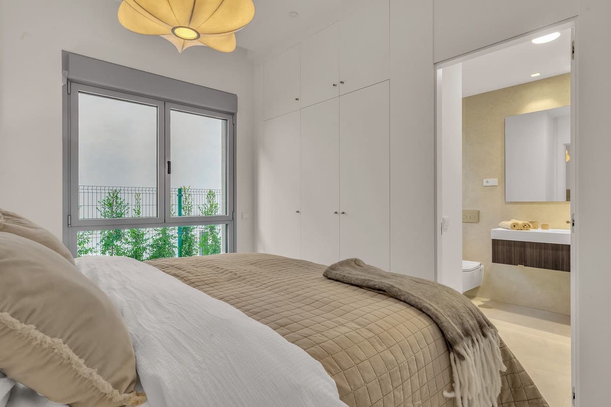 4 soveværelse Lejlighed til salg i Marbella med swimmingpool - € 1.695.000 (Ref: 10039262)